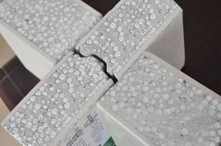 仍有農村建房使用粘土磚 推廣新型墻體迫在眉睫