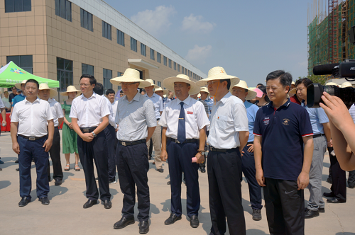 荊門市委書記、市長、京山縣委書記等觀摩達權(quán)京山聯(lián)縱裝配式建筑構(gòu)件生產(chǎn)基地